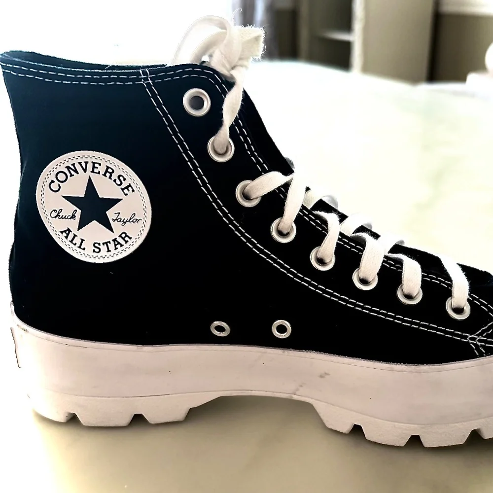 Converse Chuck Taylor All Star Lift Platform Canvas High Top sneakers women’s - Picture 1 of 6
